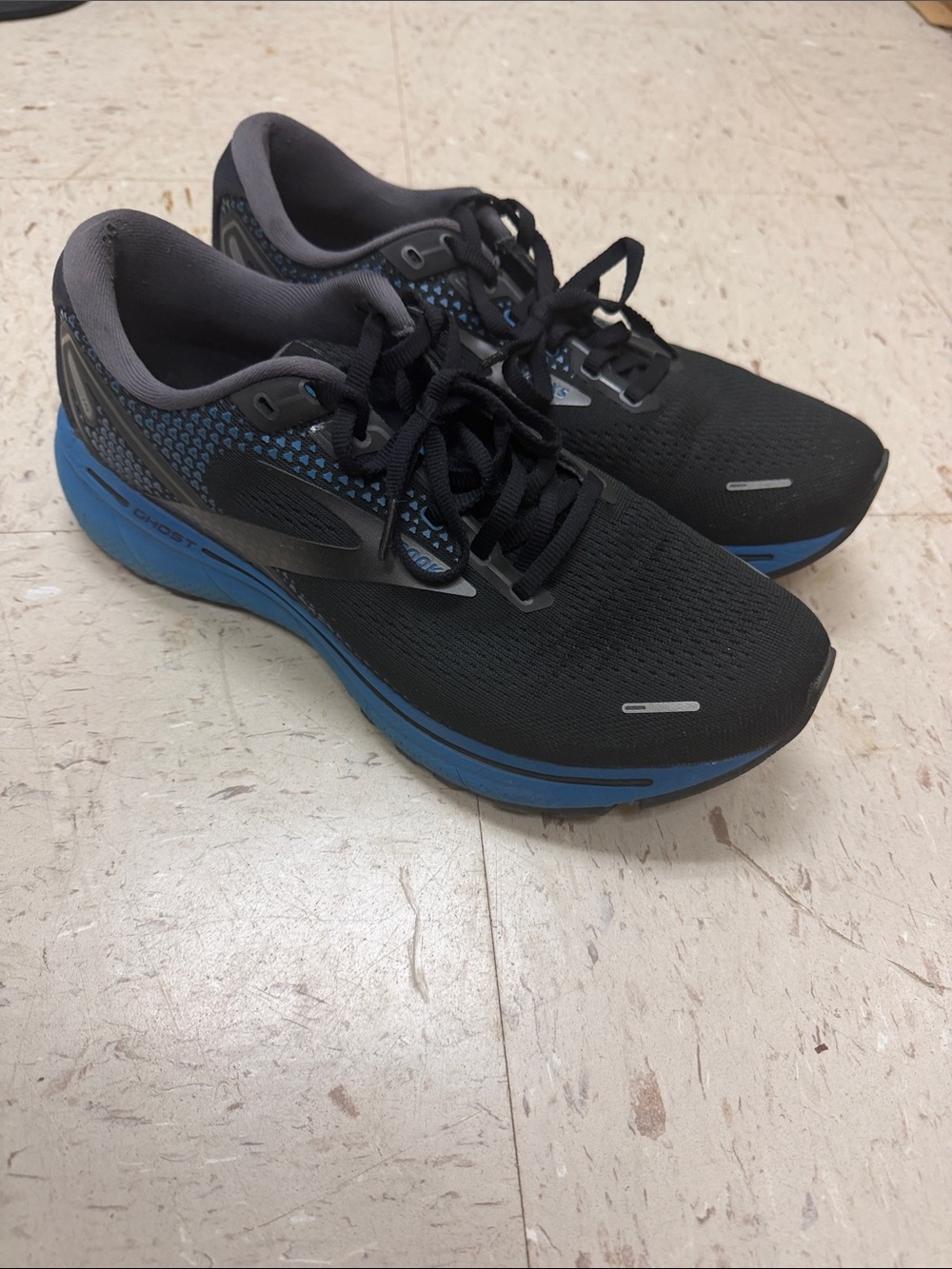 Brooks Men's Black and Blue Running Sneakers